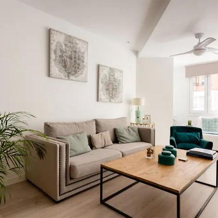 Nuevo Apartamento Lujo Playa Malagueta-Centro Malaga Luaran gambar